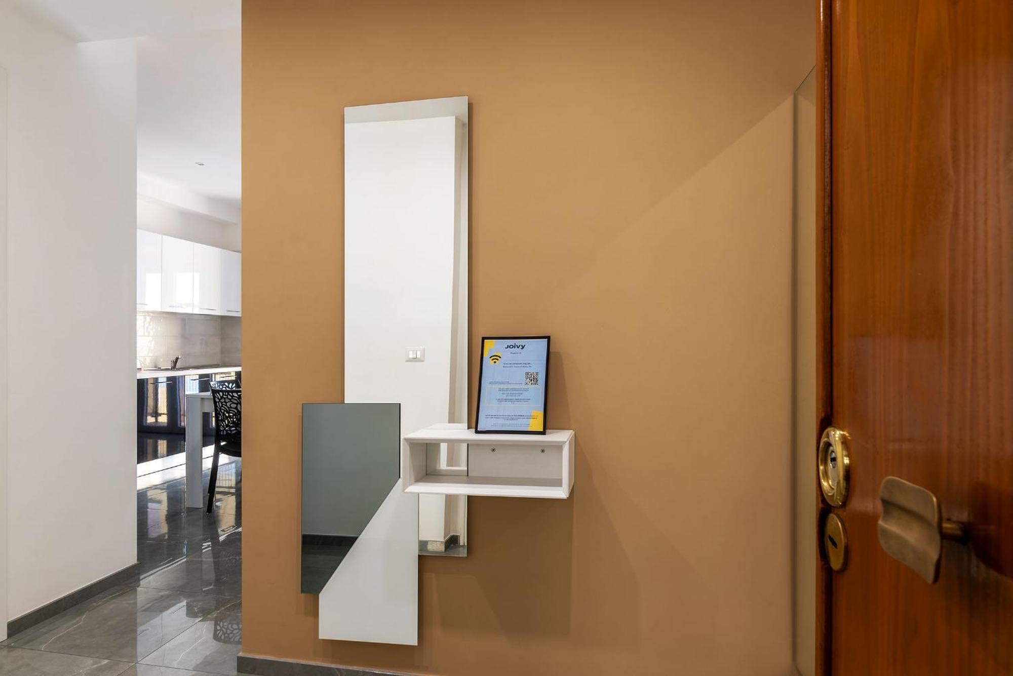 Apartamento Joivy Delightful 3-Bed Flat With Balcony Roma Exterior foto