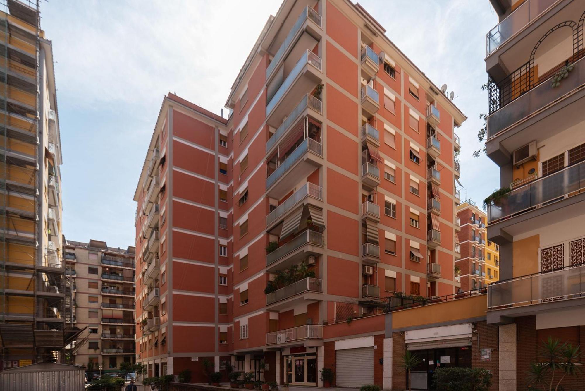 Apartamento Joivy Delightful 3-Bed Flat With Balcony Roma Exterior foto